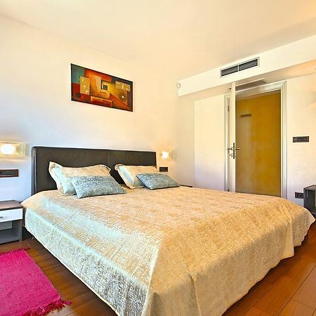 Villa Lidija ポレッチ エクステリア 写真