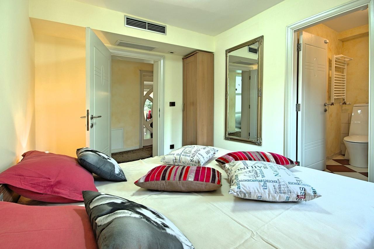 Villa Lidija ポレッチ エクステリア 写真