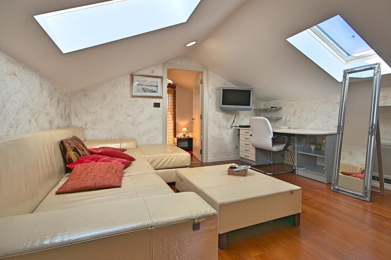 Villa Lidija ポレッチ エクステリア 写真