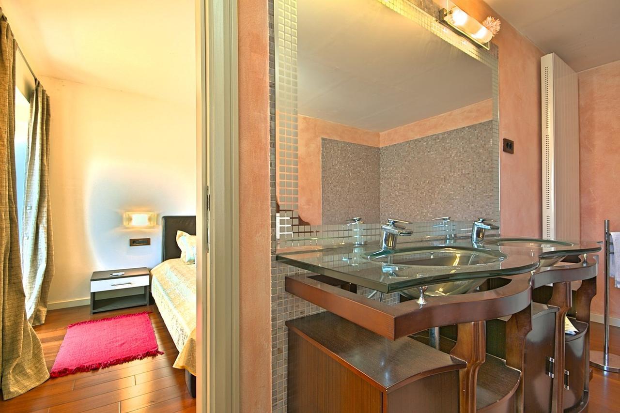 Villa Lidija ポレッチ エクステリア 写真