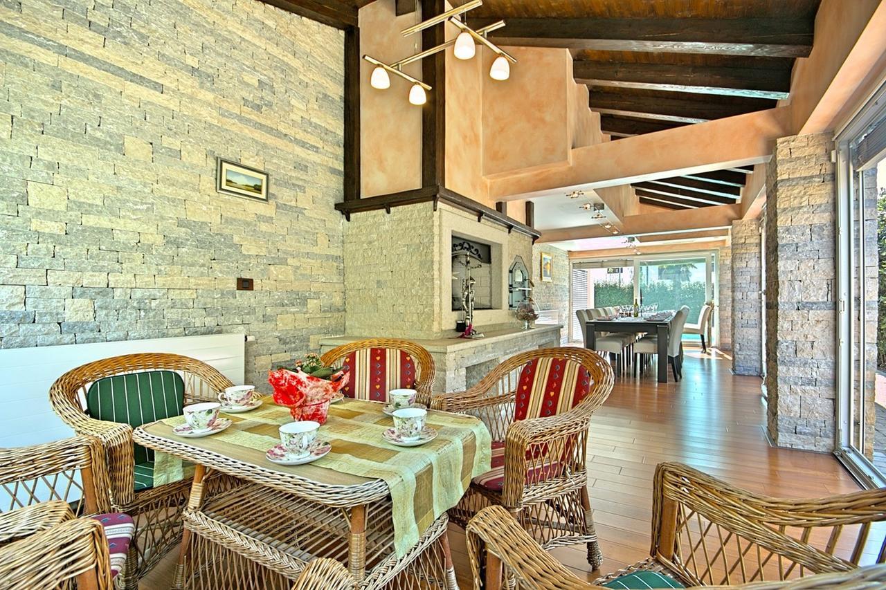 Villa Lidija ポレッチ エクステリア 写真